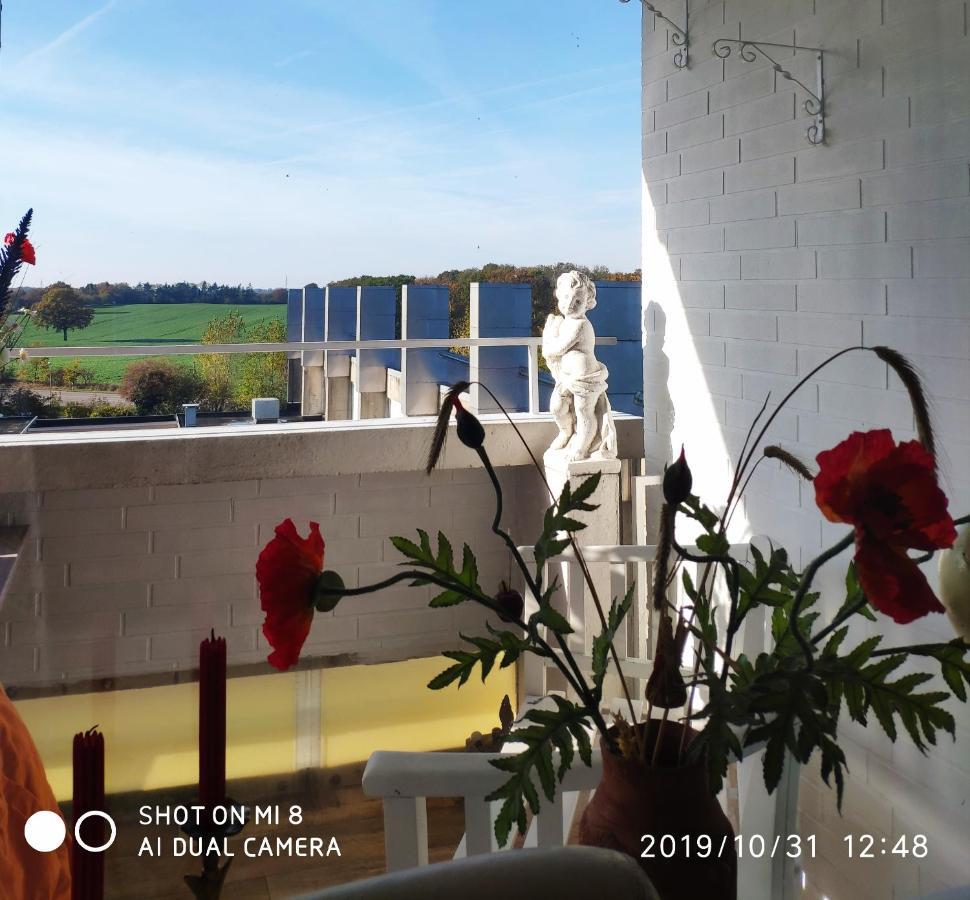 Zum Wohlfuehlen Ferienwohnung Fuer Max 5 Erwachsene Und 1 Kind, Schwimmbad Vor Der Tuer, Tiere Erlaubt Sierksdorf Exterior foto